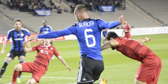 Славчев и Карабах газят 6:0, конкурентът загуби точки