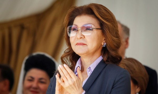 Дарига, дъщерята на Назарбаев, стана председател на Сената