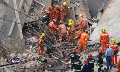 Сграда рухна в Шанхай, 11 души са спасени изпод руините