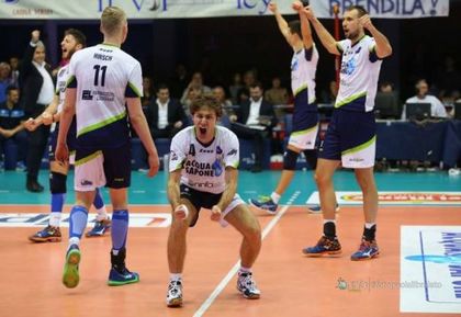 Камило Плачи и Виктор Йосифов с важна победа в Италия
