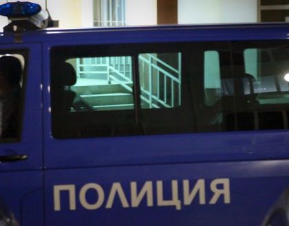 Четирима маскирани нападаха, простреляха и ограбиха бизнесмен в Пазарджик