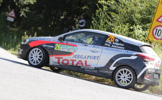 Екипажите на Hyundai Racing Trophy за втори път на международно състезание