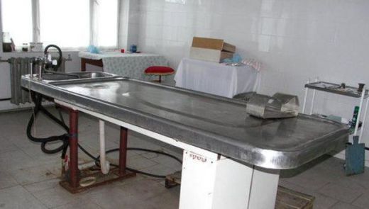 Аутопсиите на двама от натровените в Якоруда приключиха, има употреба на метилов алкохол