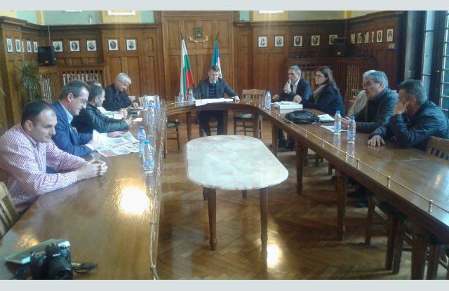 Клубовете подписват с Локо за концесията