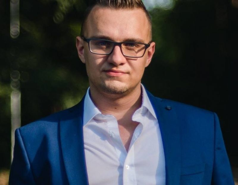 Хакерът Кристиян в телефонен разговор: "...Правителството трябва да си замине с всички… с всички"