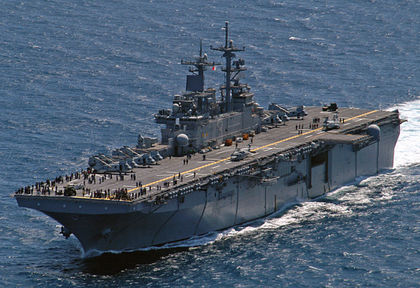 САЩ пращат тежко оборудвания кораб “Kearsarge” и морски пехотинци да изтеглят войниците от Сирия