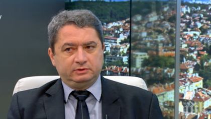 БИСЕР НА ДЕНЯ! Емануил Йорданов: Депутат от ГЕРБ, който скочи на Борисов, си рита трудовата книжка