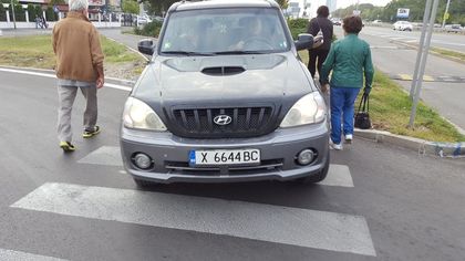 Пловдивчнин сигнализира: Хасковски бек с джип се помисли за пешеходец СНИМКИ