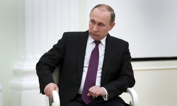 Путин информира Обама за изтеглянето на руските войски от Сирия