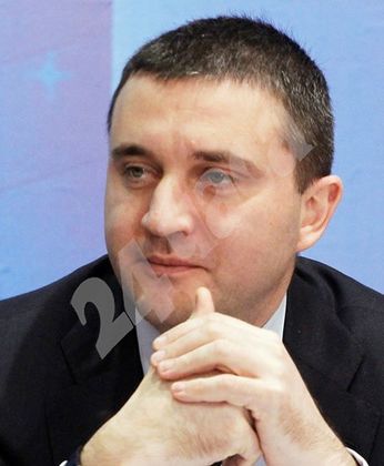 2,2 млрд. лв. повече приходи в бюджета (Обзор)