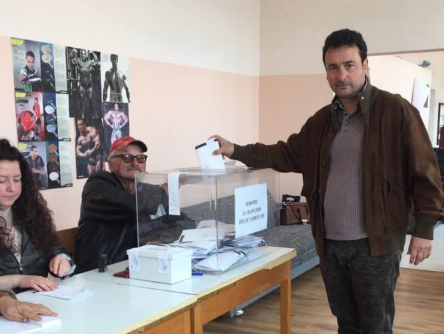 Димитър Георгиев влиза в парламента с ефекта 10/10