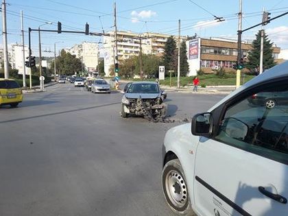 Извънредно! Тежка катастрофа във Варна! (СНИМКИ)