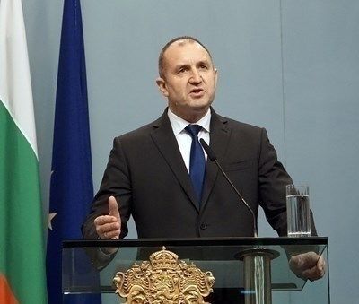 Президентът Радев назначи членове на Централната избирателна комисия