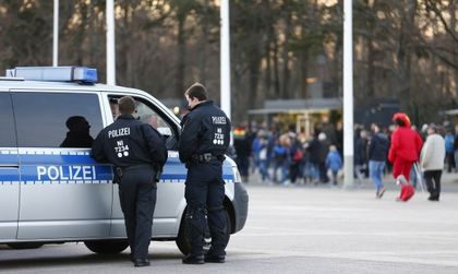 Бежанци се млатиха в Германия, трима в болница