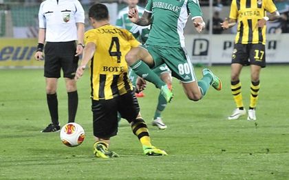 Левски взима играл в Ботев румънец