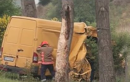 Тарторът на канала с буса ковчег от АМ 