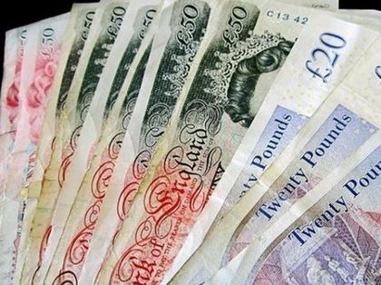 Исторически минимум: Британският паунд падна под 1.35 долара