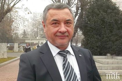 Партията на Валери Симеонов писа "единица" за преписване на Карачаканов