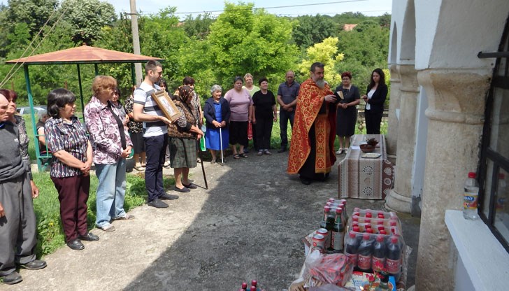 В Пиперково и Караманово почетоха Възнесение Господне с курбан за здраве