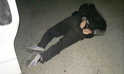 Арестуваха двама българи в Гърция за трафик на мигранти