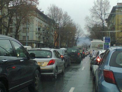 Ад в Пловдив! Зверски тапи парализираха града