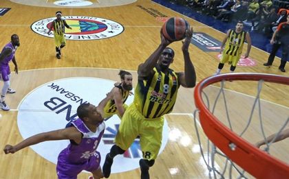 Фенербахче излъга Реал Мадрид, Минчев не игра