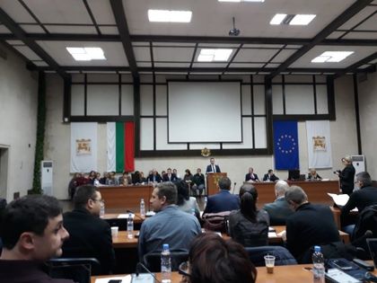 Благоевград: Общинският съвет ще обсъди отпускането на еднократна финансова помощ за жител на общината, нуждаещ от спешно лечение