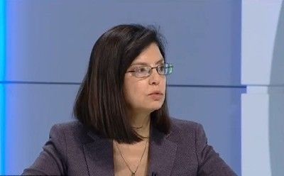 50 мин. разпитваха Кунева в следствието