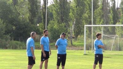Тунчев сваля синята фланелка