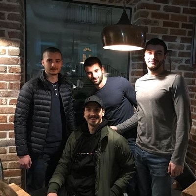 Златан Ибрахимович на тайна почивка в Македония, лови глигани с приятели