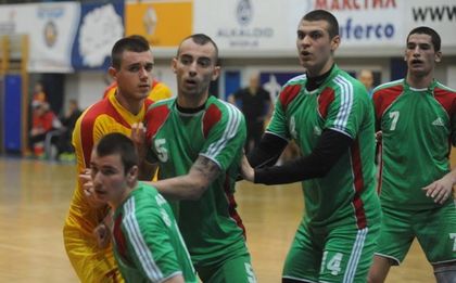 Младежите започват битката за Евро 2016 по хандбал