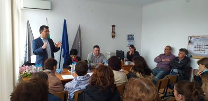 Европейски избори 2019: Кандидатът за евродепутат от ГЕРБ Асим Адемов се срещна с жители на гр. Завет и с. Ясеновец
