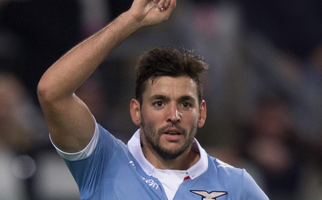 Олимпик Лион иска нападател от Лацио