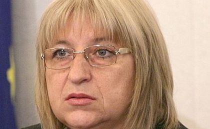 Гласят Цецка Цачева за конституционен съдия