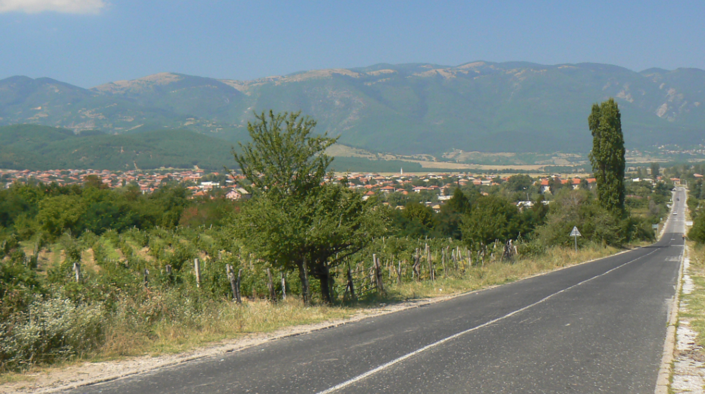 17-годишен задигна кола в Пловдивско, заряза я между две села