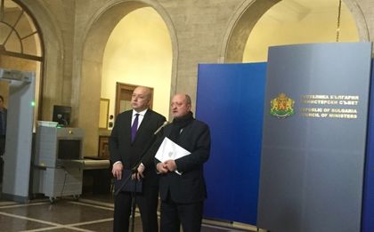 Часовете по физкултура няма да се намаляват