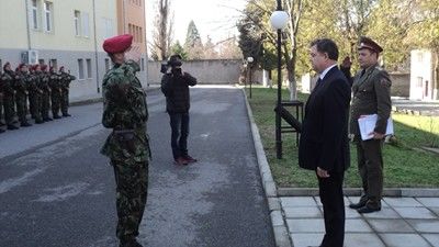 Чакат министър Ненчев на ГКПП Кулата заради евентуален бежански натиск