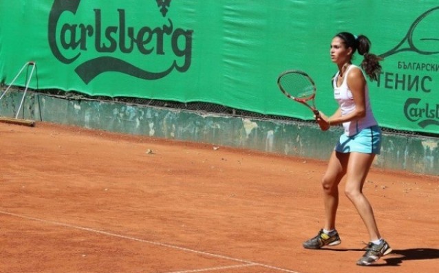 Шиникова тръгна добре на турнир в Тунис