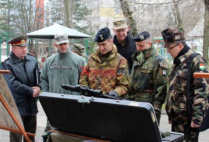 Военни аташета от 12 държави посетиха хасковското поделение