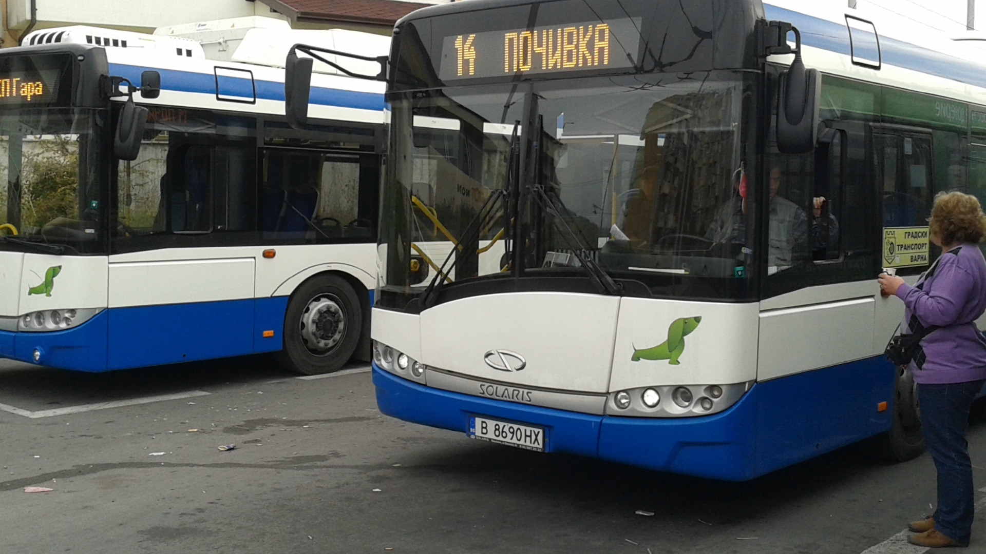 Пълни с екстри автобуси за над 7 млн. лв. идват във Варна напролет