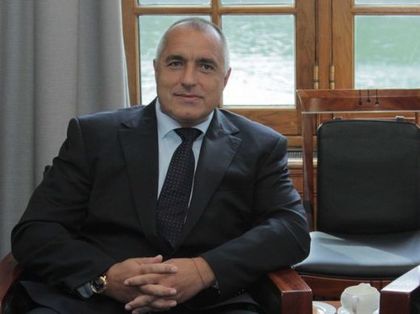 Борисов: Който вади нож, от нож умира!