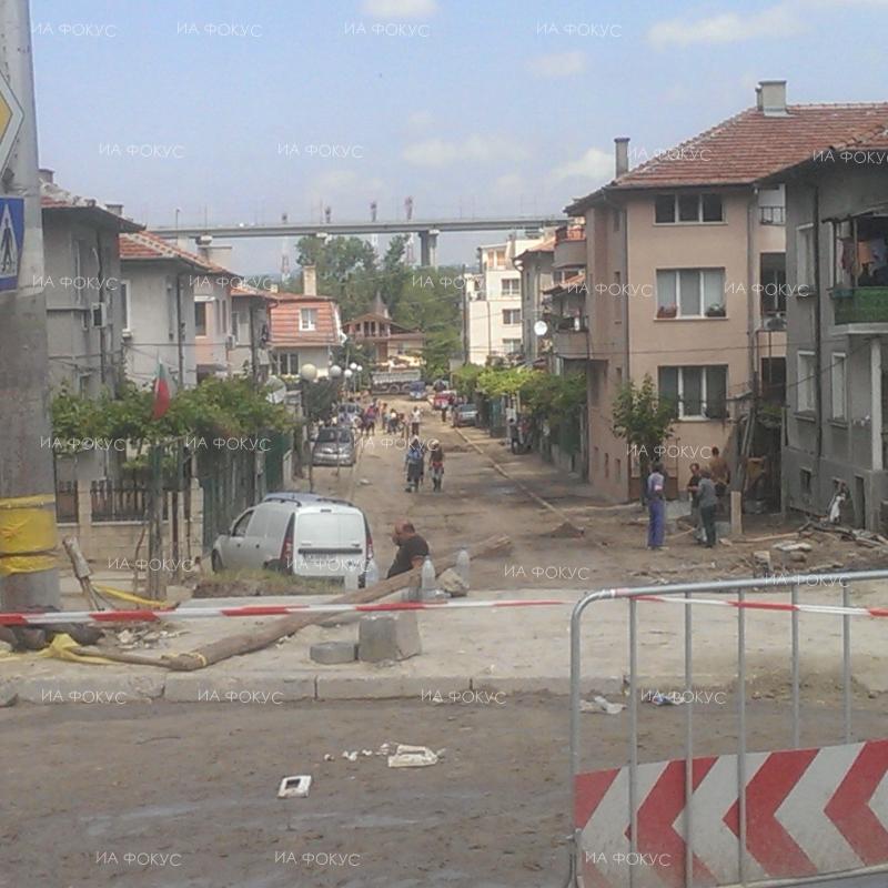 Варна: Очакват се затруднения в движението по ул. „Народни будители“ в кв. „Аспарухово“ заради демонтиране на кран в периода от 18 март до 20 март