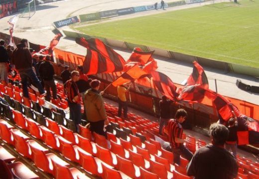 Феновете на Локо (София) с курбан за здраве