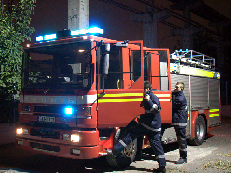 Стар вентилатор подпали апартамент в Пловдив, мъж е обгорял