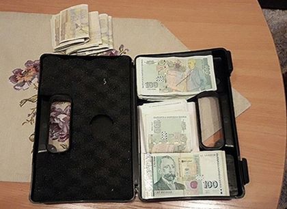 МВР показа ексклузивни СНИМКИ и ВИДЕО от спецакцията на ГДБОП в ДАИ