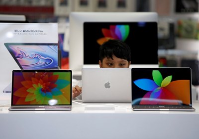 Apple обмисля да изтегли до 30% от производството си от Китай