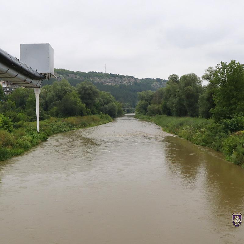 Велико Търново: РИОСВ издаде предписание на водоснабдително дружество за изтичане на отпадъчни води в река Янтра