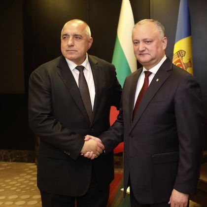 Премиерът Бойко Борисов проведе среща с президента на Молдова Игор Додон в Азербайджан