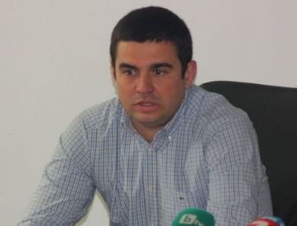 Бивш шеф в