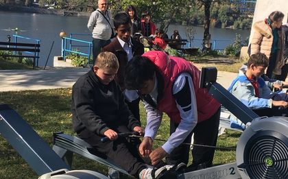 Румяна Нейкова помага на деца в неравностойно положение